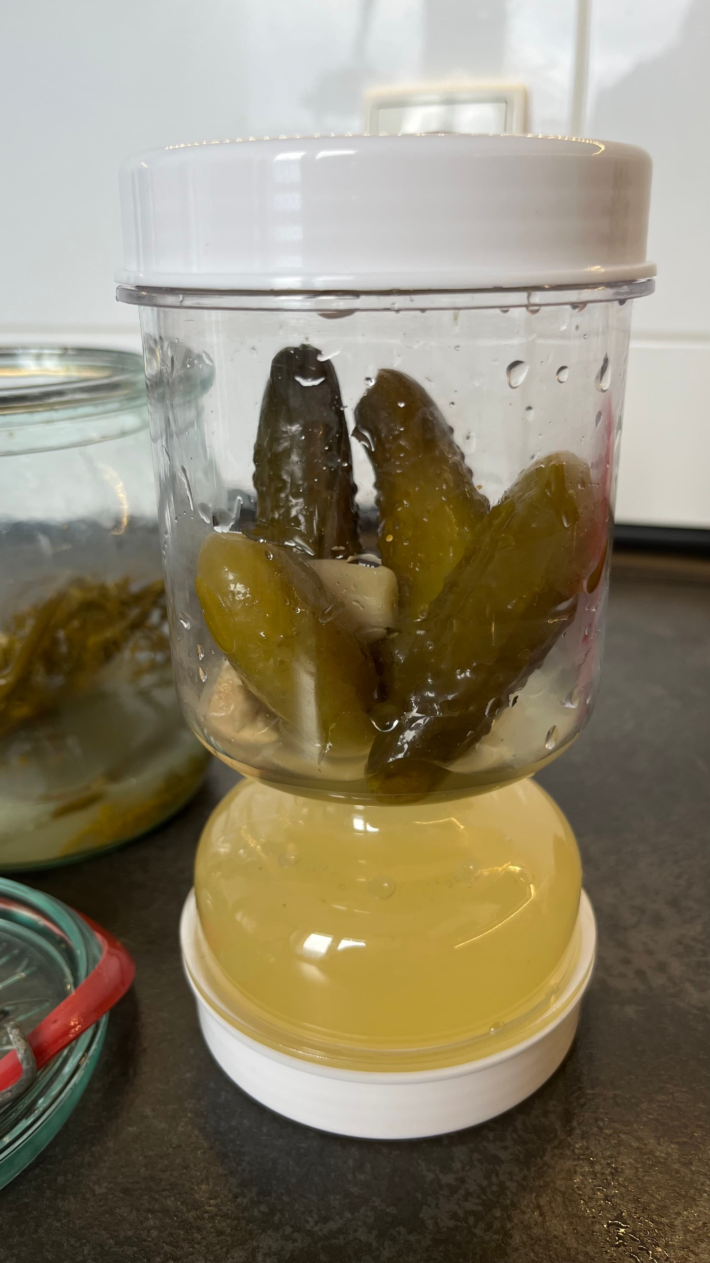 Słoik "Klepsydra" 1000 ml na przetwory z separatorem soku + składany widelec w zestawie