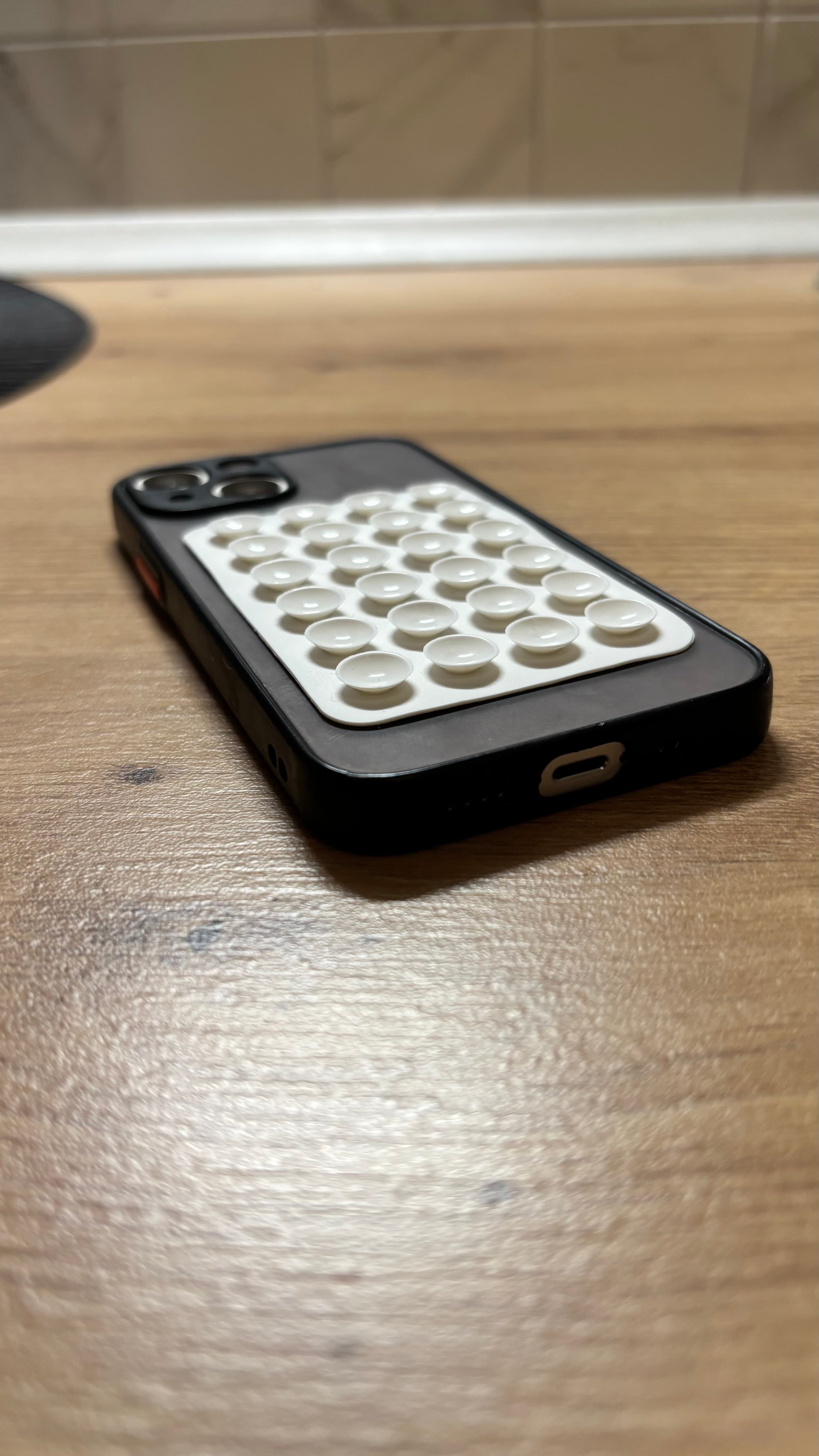 Silikonowa mata z przyssawkami do smartfona 📱
